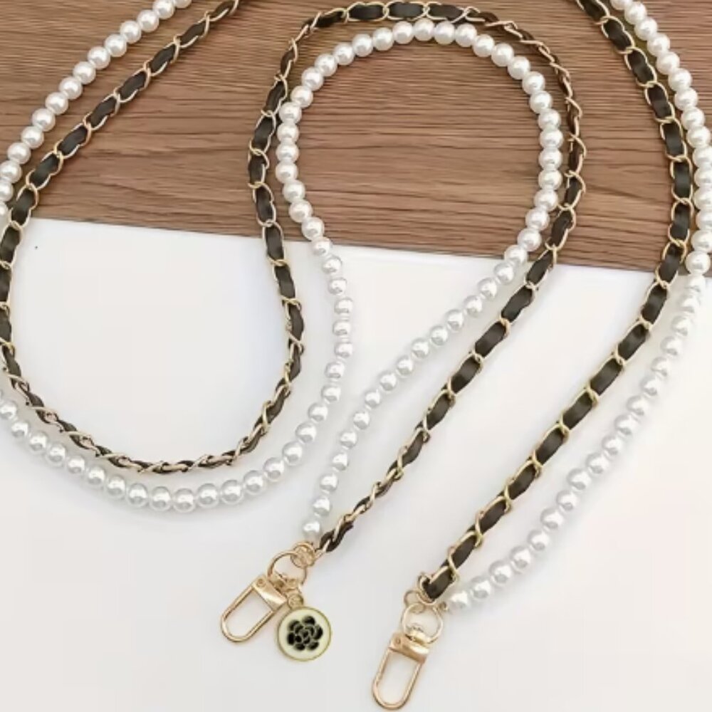 Stylish Pearl Cossbody Phone Lanyard NWT